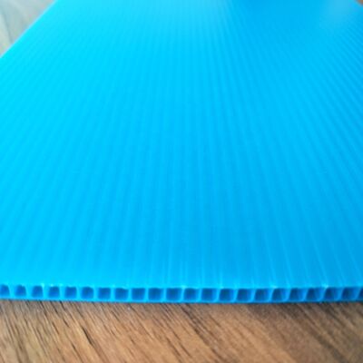 Ηλεκτρονικά σταθεροποιημένο αντιστατικό κούφιο φύλλο πλαστικού με ανθεκτικό στη φωτιά και διπλό φύλλο πλαστικού με κυματοειδή PP