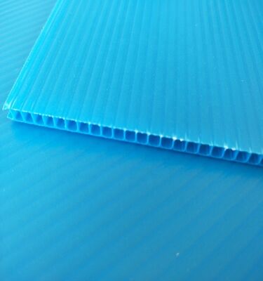 Προσαρμοσμένο μέγεθος Ανακυκλώσιμο Ανερόπλεκτο πλαστικό κυματοειδές φύλλο PP για συσκευασία κιβωτίων